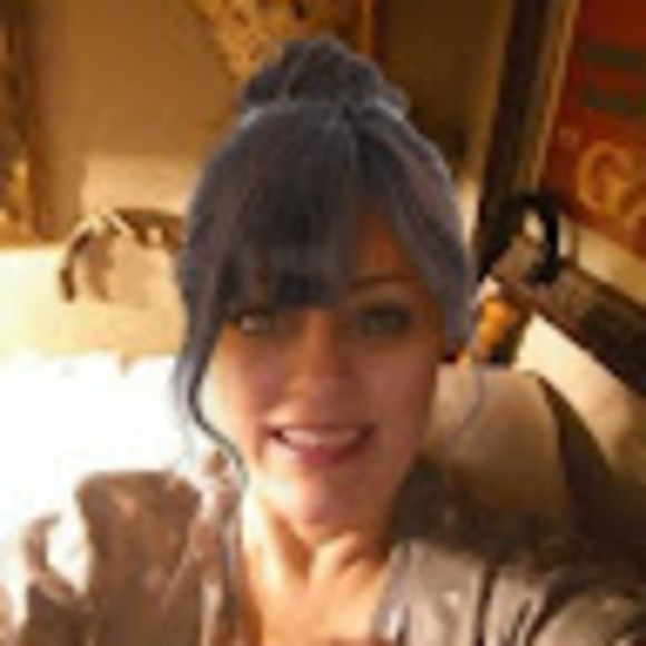 Meet your Posher, Glorie - Picture 1 of 1